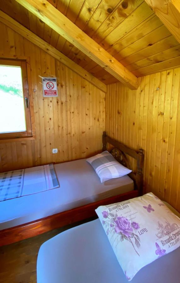モイコヴァツ Kamp Kaludraヴィラ エクステリア 写真