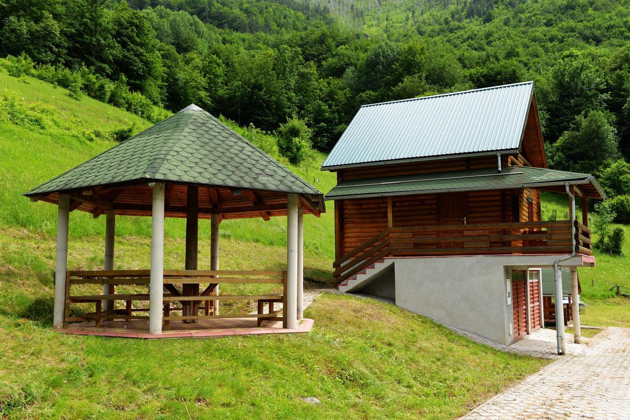 モイコヴァツ Kamp Kaludraヴィラ エクステリア 写真